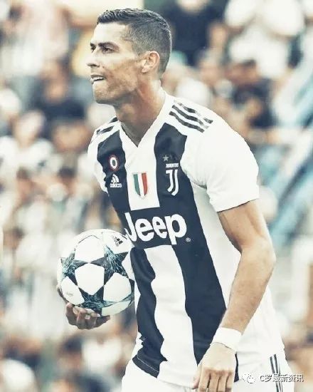 篮球湖人球员赛后接受媒体采访（赛后湖人队球员接受媒体采访）