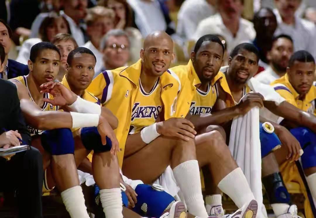 官方：西班牙名哨“平方哥”将执法欧冠利物浦vs埃因霍温（官宣：西班牙名哨“平方哥”吹罚欧冠，利物浦对阵埃因霍温）