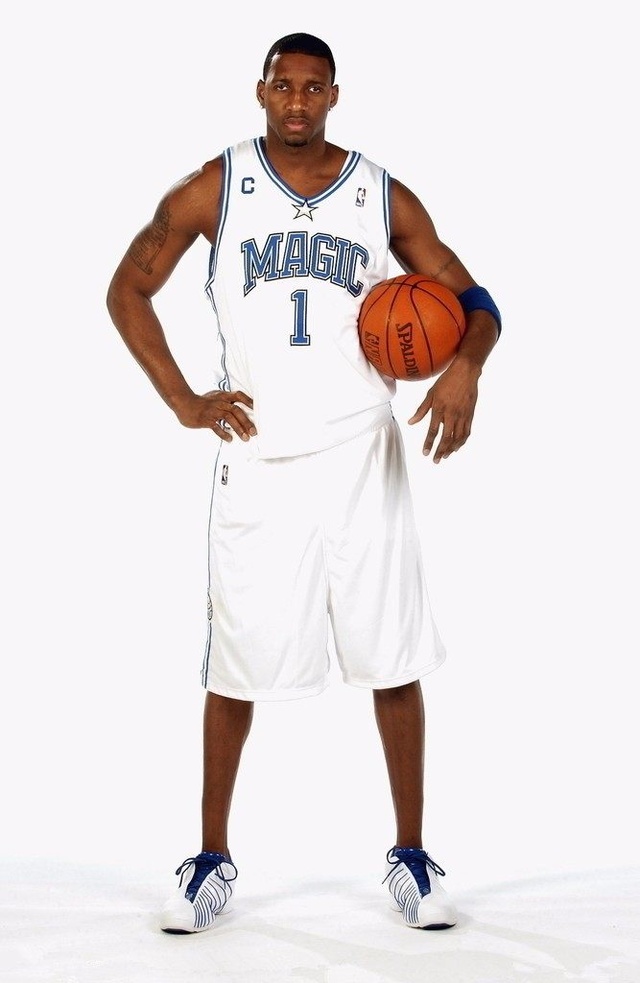 米体：将有一万名左右的那不勒斯球迷远征罗马，警方压力很大（米体：近万名那不勒斯球迷将赴罗马，警方面临重压）