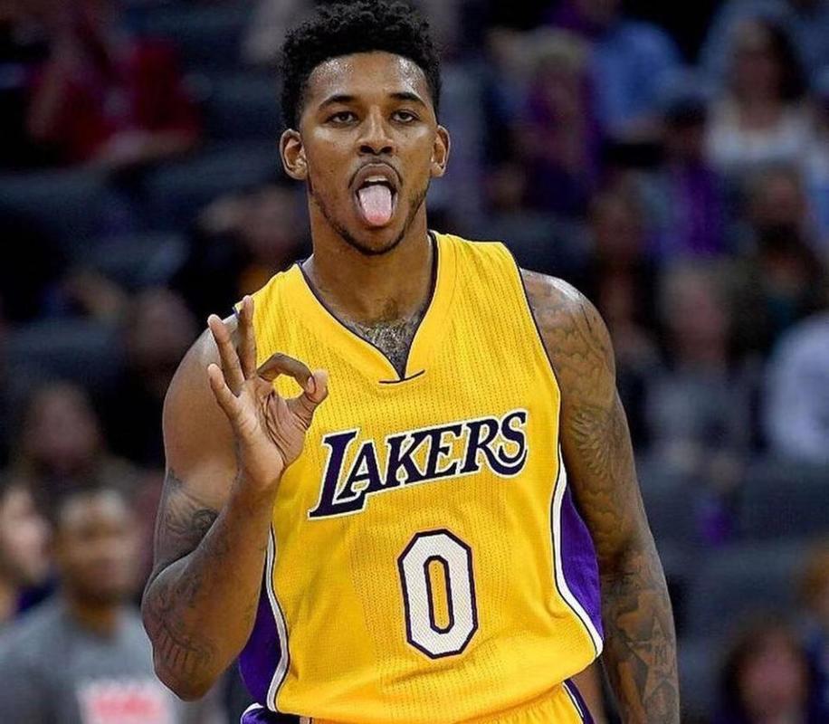 美媒：雷霆有望在圣诞之夜打破16年勇士前31场开局战绩记录（美媒：雷霆或于圣诞夜刷新勇士16年保持的前31场开局纪录）