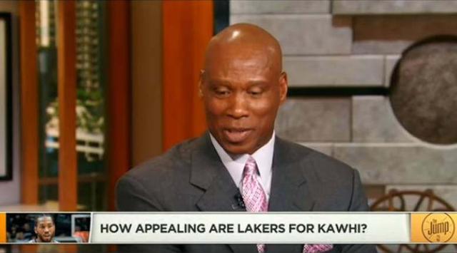 自交易以来：东契奇出战41场拿下28胜，浓眉仅出战14场（交易后对比：东契奇41战28胜，浓眉仅登场14次）