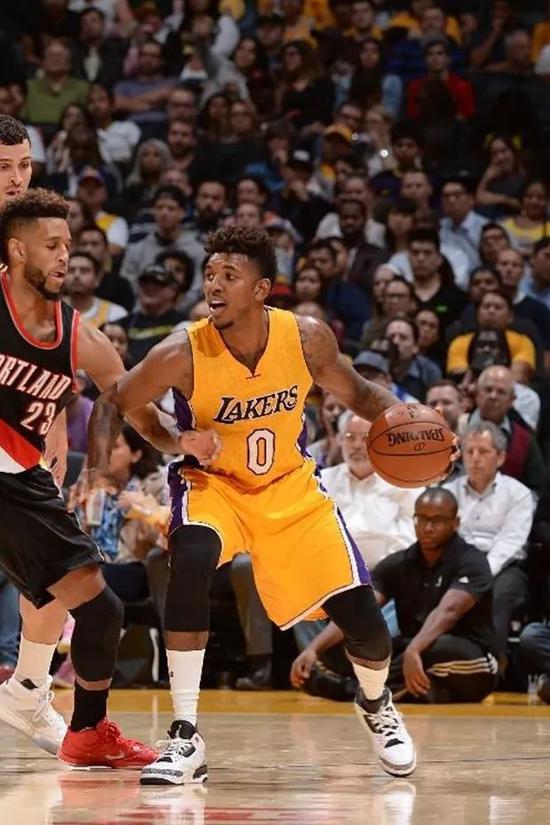 篮球的魅力就在这一秒（篮球之美，尽在此刻）